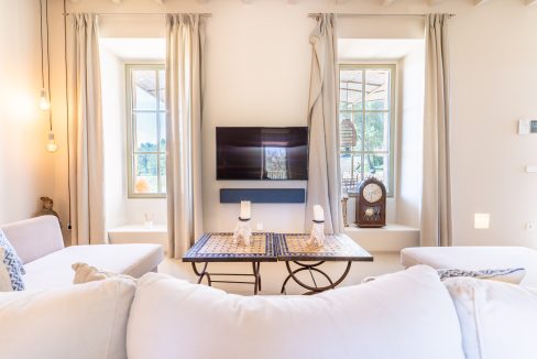 Wohnzimmer mit Fenster